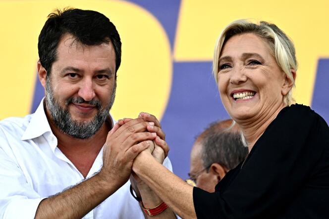 Matteo Salvini, vice-premier ministre italien, et Marine Le Pen, présidente du groupe Rassemblement national à l’Assemblée nationale, à Pontida, dans le nord de l’Italie, le 17 septembre 2023.