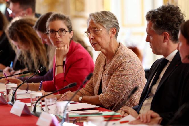 Prime Minister Elizabeth Bourne at the launch of the Solidarity Pact in Matignon, Paris on September 18, 2023.