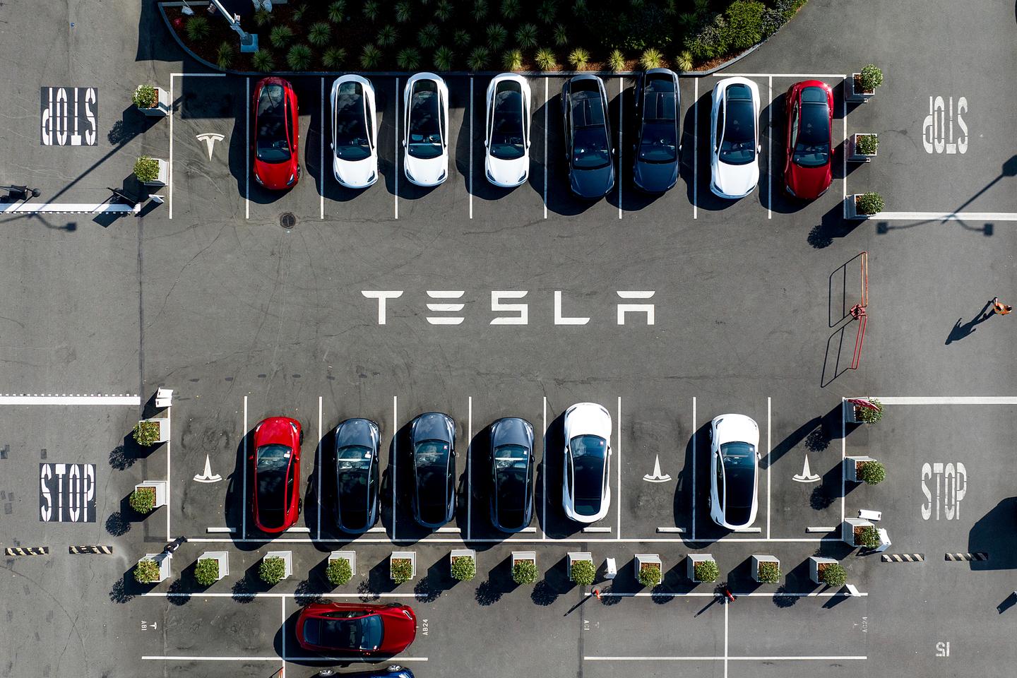 US anti discrimination agency sues Tesla over #39 pervasive #39 racism