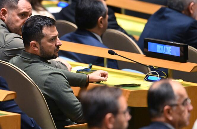 El presidente ucraniano Volodymyr Zelensky asiste a la 78.a Asamblea General de las Naciones Unidas en la sede de la ONU en Nueva York el 19 de septiembre de 2023.