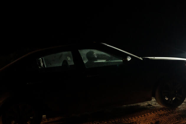 Un automobiliste en direction de Derna, à El Bayyada (Libye), le 18 septembre 2023. 