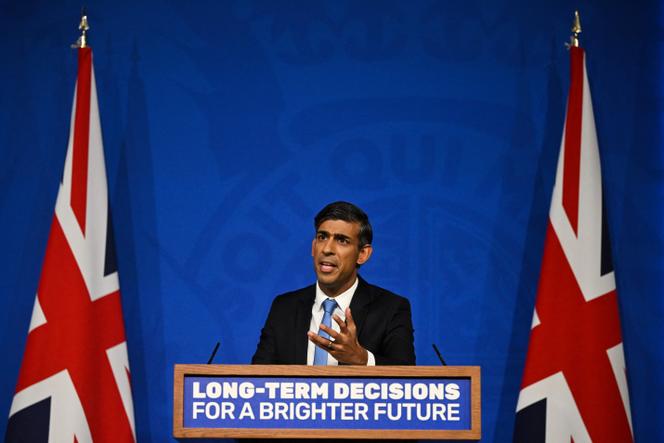 Britain's Prime Minister Rishi Sunak delivers a speech during a press conference on the net zero target, at the Downing Street Briefing Room, in central London, on September 20, 2023. 