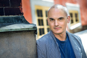 L’écrivain Hernan Diaz, à Stockholm, en mai 2023.