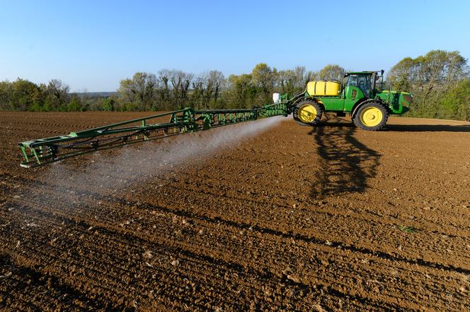 A farmer sprays the glyphosate herbicide Roundup 720 manufactured by agrochemical giant Monsanto, in the Sarthe region of France, in April 2021.