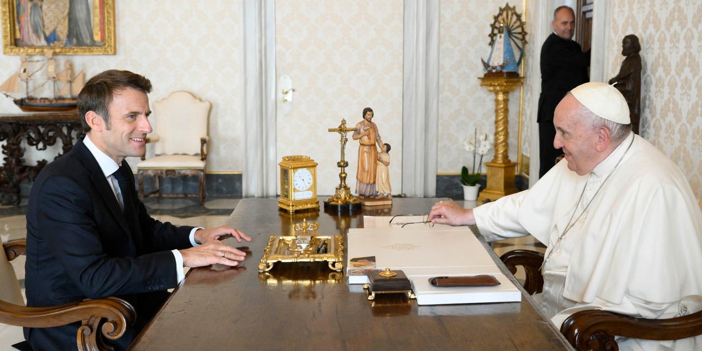 le pape François meme comme un patron