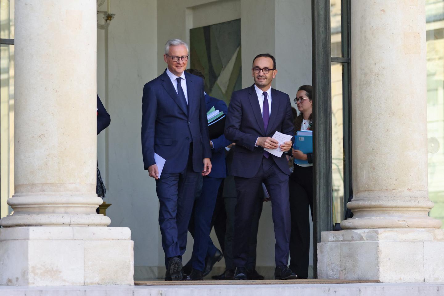 “Without fundamental reflection on the relevance and effectiveness of public spending, France will never be able to escape the vicious circle of debt”