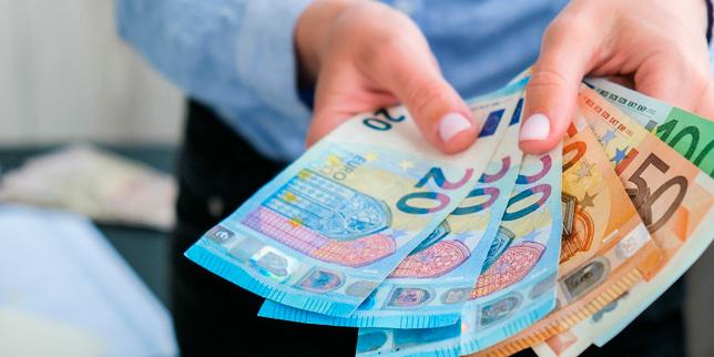Salaires : l’écart s’accroît entre Paris et les régions