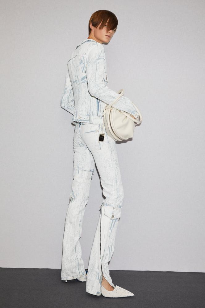 Acne Studios. 