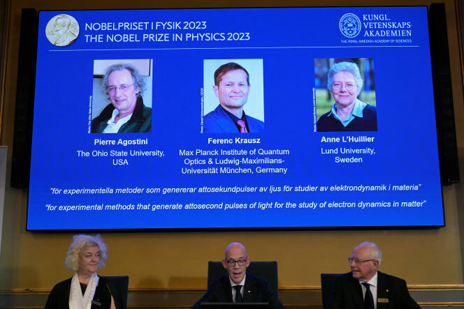 Il Premio Nobel per la Fisica per l’anno 2023 è stato assegnato al francese Pierre Agostini, Anne Lhuillier e all’austriaco Ferenc Krausz.