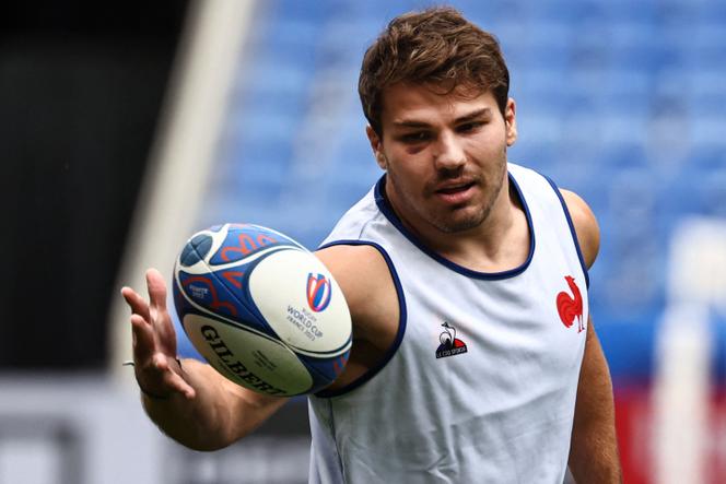 France's scrum-half Antoine Dupont attends a training session at the OL Stadium in Decines-Charpieu, near Lyon, south-eastern France, on October 4, 2023.