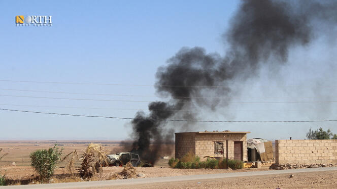 Un coche en llamas, tras un presunto ataque turco en Hasakah, Siria, el 5 de octubre de 2023.