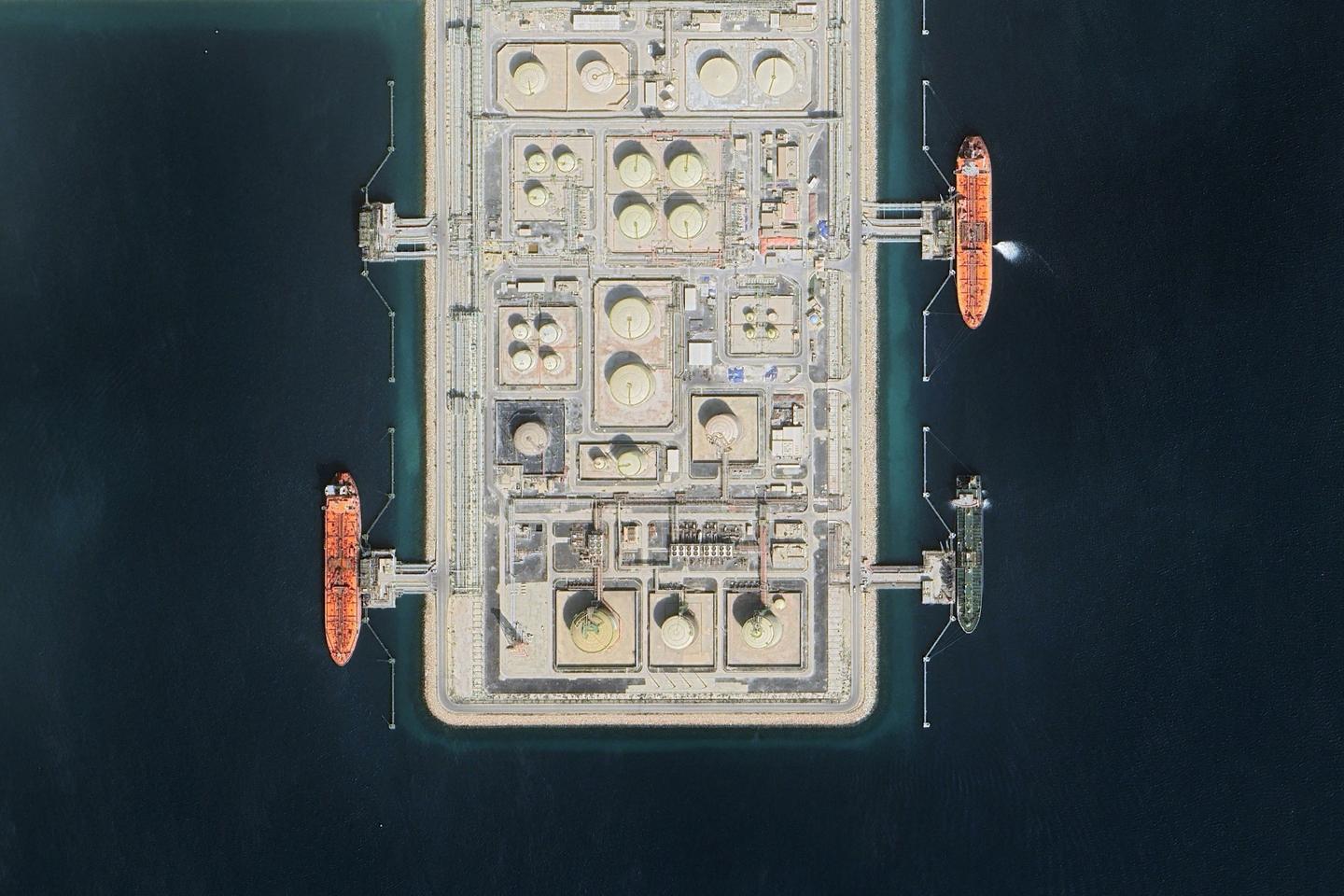 Comment des banques françaises financent le plus gros producteur mondial de pétrole
