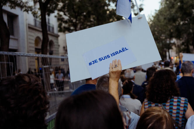 Lors de la marche en soutien à Israël, à Paris, le 9 octobre 2023.