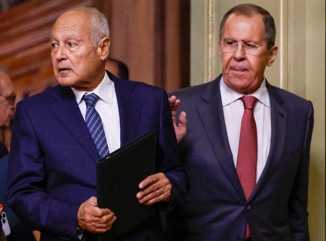 Arab League Secretary-General Ahmed Aboul Gheit and Russian Foreign Minister Sergei Lavrov in Moscow, October 9, 2023. 