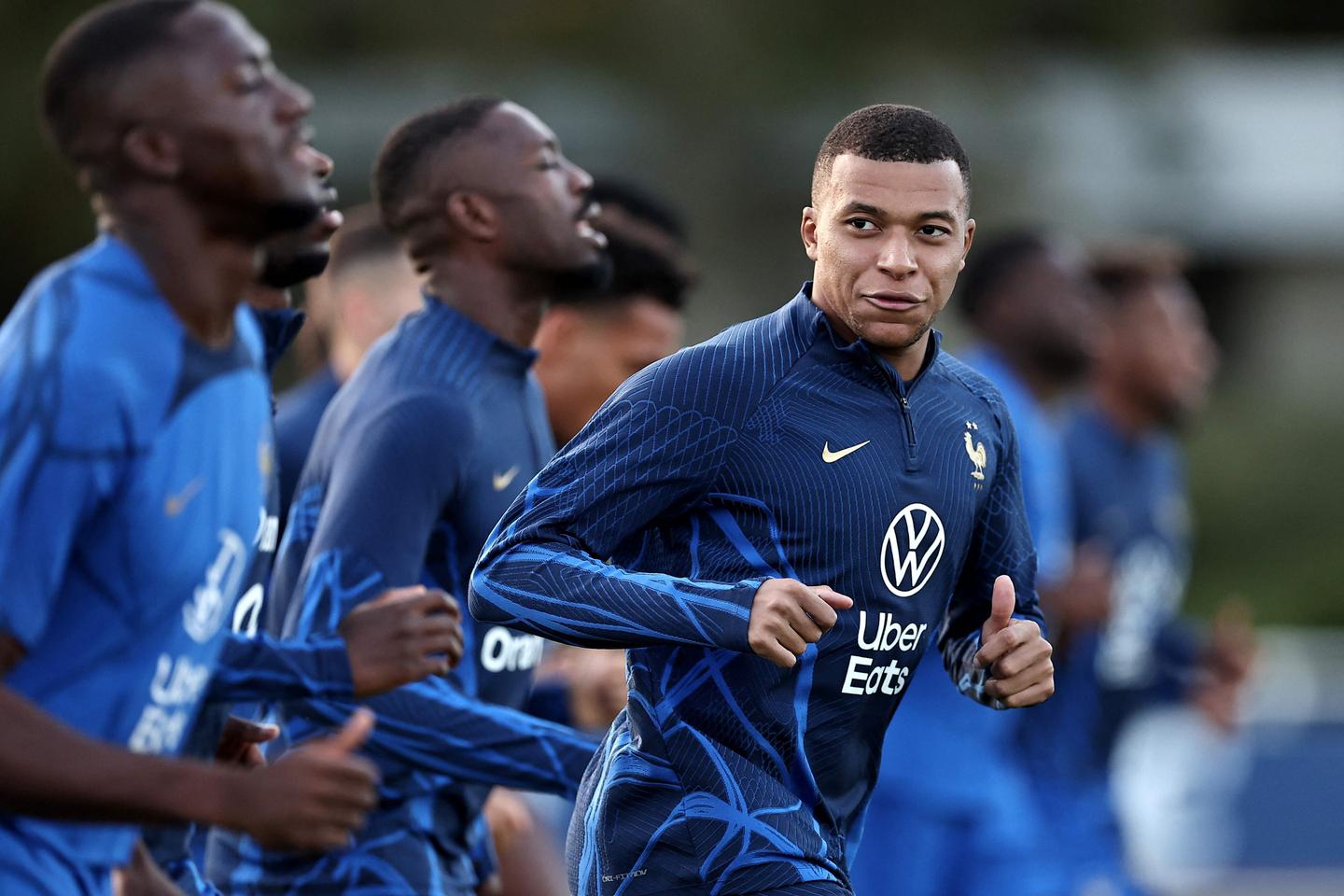 Euro 2024 : l&rsquo;&eacute;quipe de France de football esp&egrave;re un Mbapp&eacute; requinqu&eacute; pour se qualifier face aux Pays-Bas