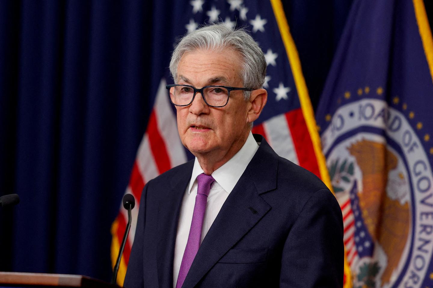 US Fed votes to maintain high interest rates