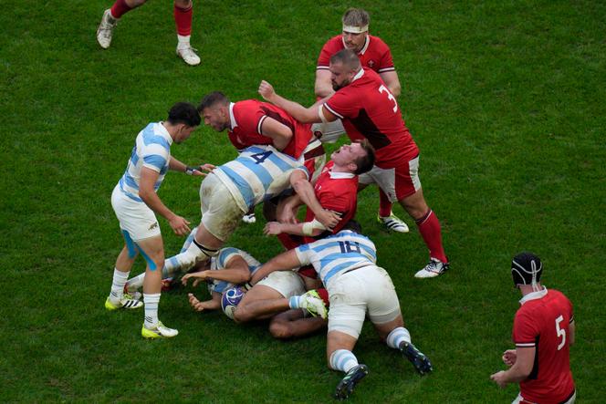 Wales' Nick Tompkins screams during the Rugby World Cup quarterfinal match between Wales and Argentina at the Stade-Vélodrome de Marseille (southern France), on October 14, 2023.