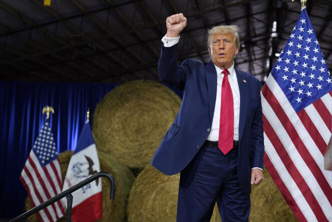 L’ancien président américain Donald Trump lors d’un meeting dans l’Iowa, lundi 16 octobre, dans le cadre de la campagne des primaires républicaines pour 2024.