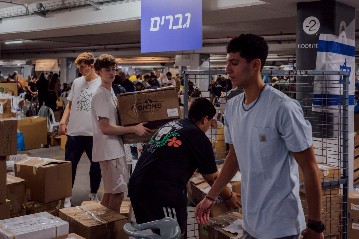 After Hamas attack, Israelis rally behind their army
