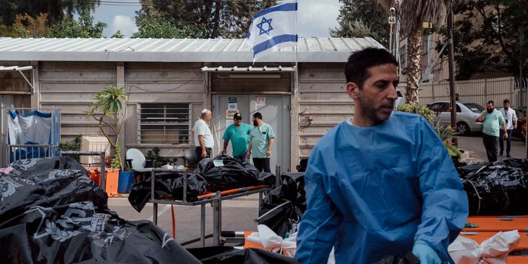 LUCIEN LUNG/RIVA-PRESS FOR LE MONDE Abu Kabir National Center of Forensic Medicine, Tel Aviv, October 16, 2023. Lucien Lung/Riva-Press for