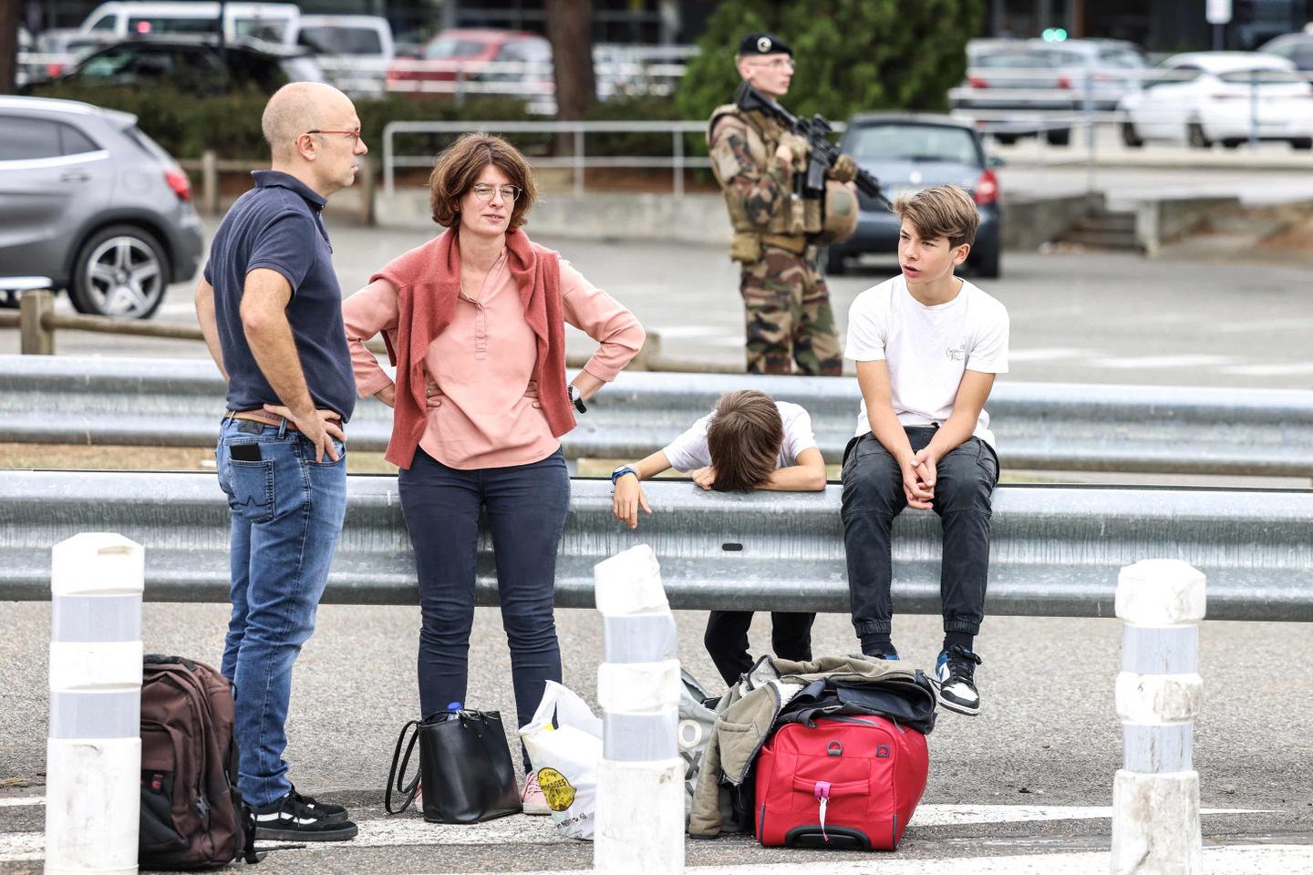French government growing impatient over fake bomb alerts, threatens prison terms