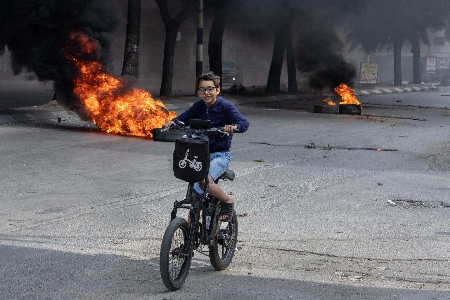 Israel-Hamas war: In the West Bank, the 'day of rage' turns against the Palestinian Authority