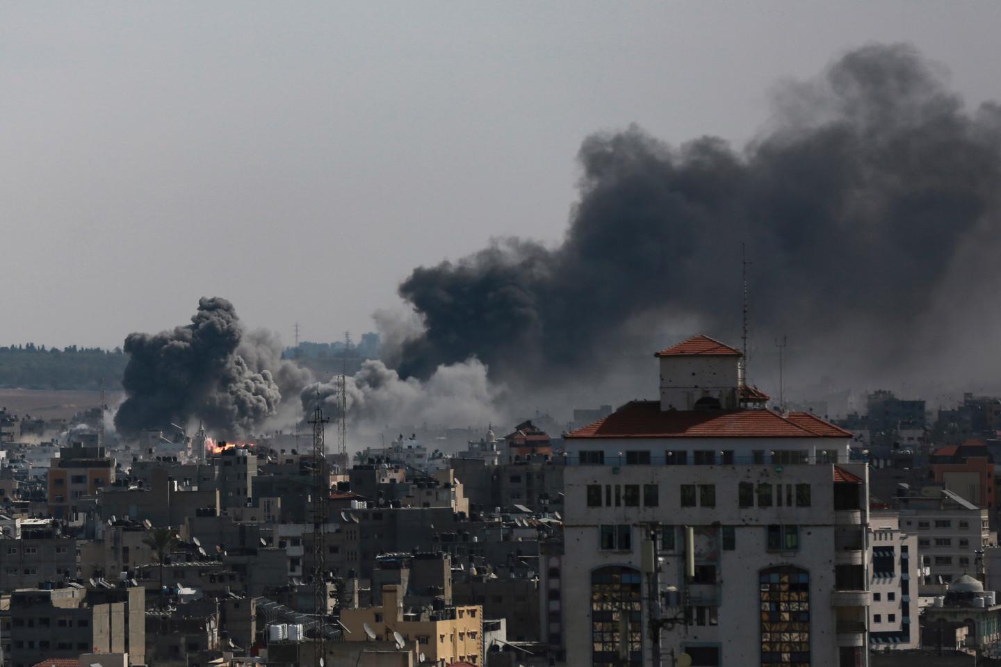 Israel to intensify Gaza bombardment following arrival of relief convoy