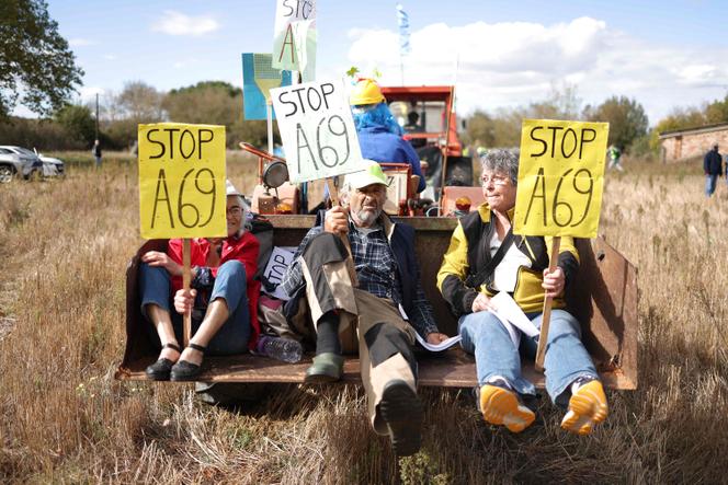 Lors de la journée de mobilisation contre le projet d’autoroute A69, à Saïx (Tarn), le 21 octobre 2023.