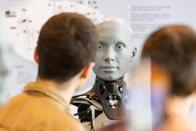 Un robot humanoïde, lors du sommet mondial AI for Good, à Genève (Suisse), le 6 juillet 2023.