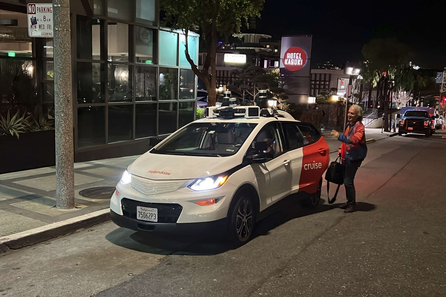 Aux Etats-Unis, les robots-taxis mis en pause