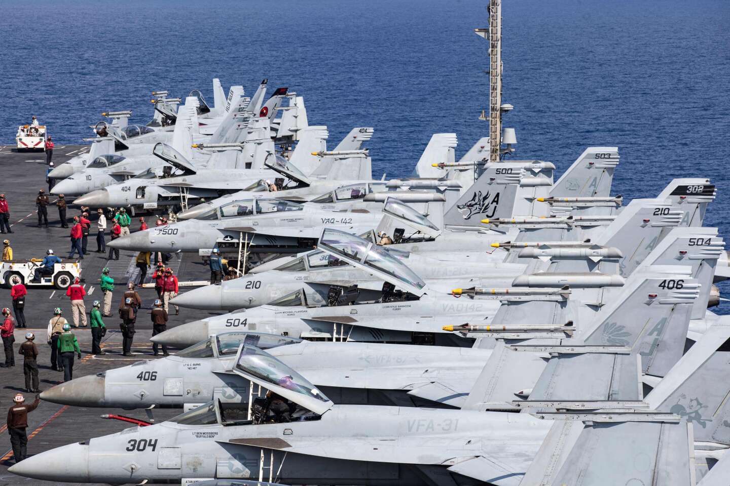 Avec deux porte-avions, l'armée américaine veut constituer une « bulle »  navale autour d'Israël