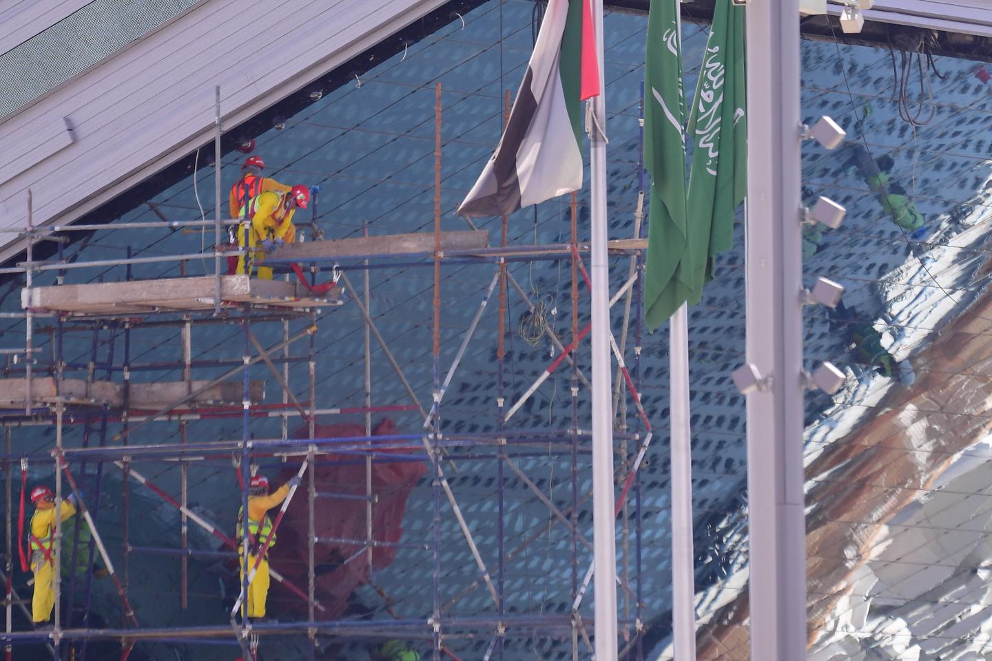 COP28: In Dubai, migrant workers toiled under extreme heat to get climate conference facilities ready in time