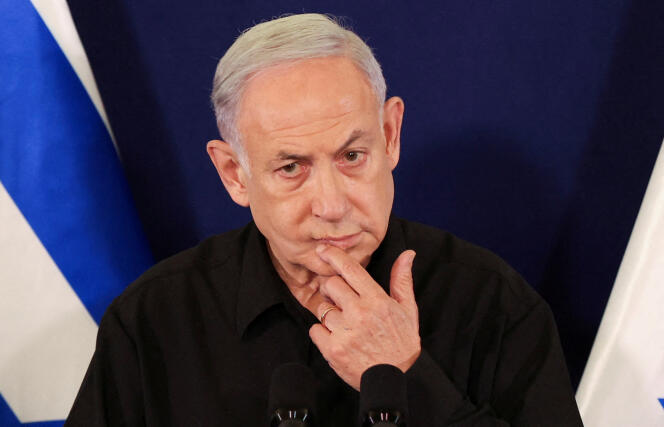  Benyamin Nétanyahou, lors d’une conférence de presse, dans la base militaire de Kirya, à Tel-Aviv, Israël, le 28 octobre 2023.