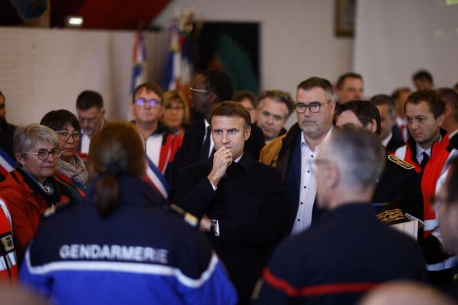 Emmanuel Macron visita Plougastel-Daoulas, en Finisterre, el 3 de noviembre de 2023.