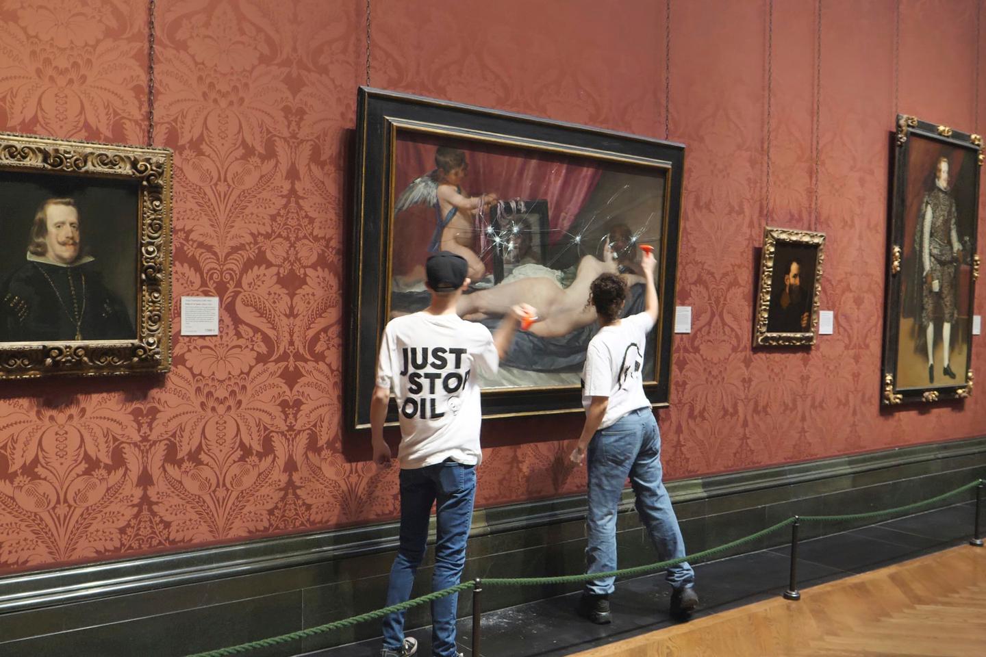 London climate protestors smash glass protecting Velazquez's Venus