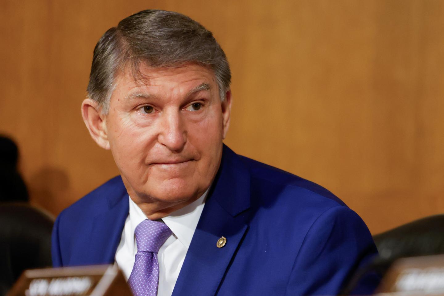 US Democratic Senator Joe Manchin won't seek reelection, giving GOP a key pickup opportunity
