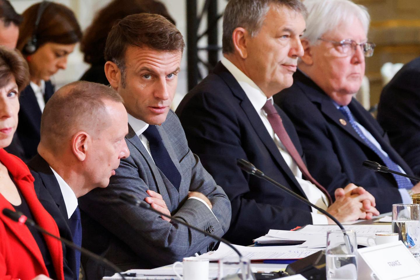 Macron tells Netanyahu Palestinian Authority should govern Gaza