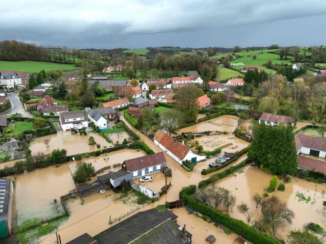 Inundaciones en los alrededores de la localidad de Montcravel (Paso de Calais), 10 de noviembre de 2023. 