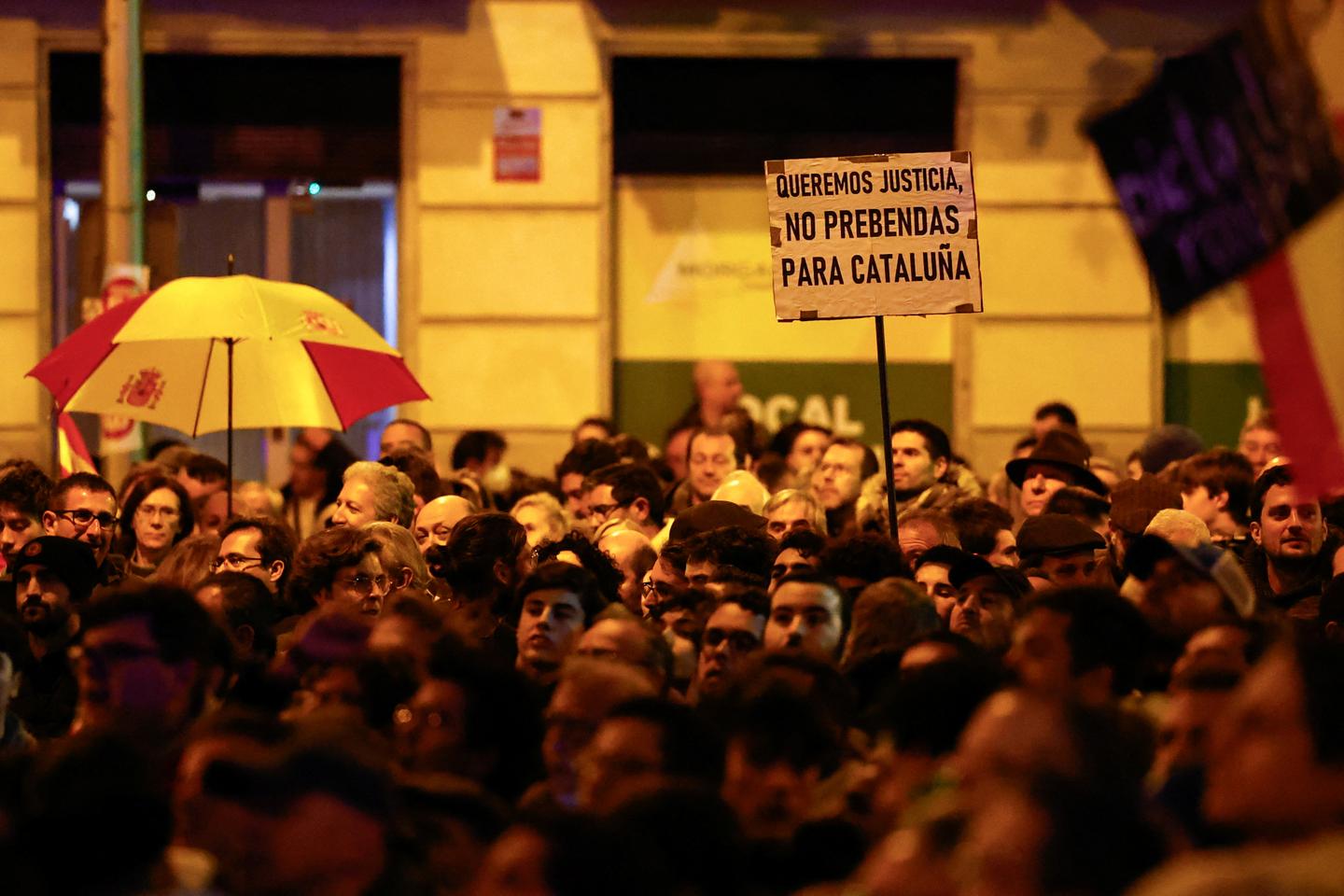 Pedro Sánchez wins support of Catalan separatists with concessions that inflame Spain