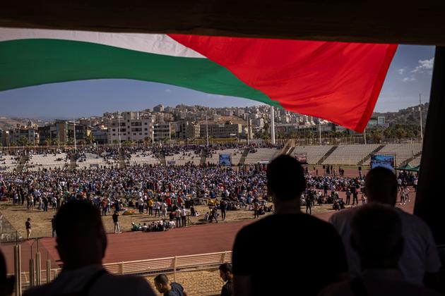 Thousands of worshippers attend Friday prayers in response to Dar El-Fatwa's call for a rally in support of Gaza, in Saida (Lebanon), November 10, 2023.