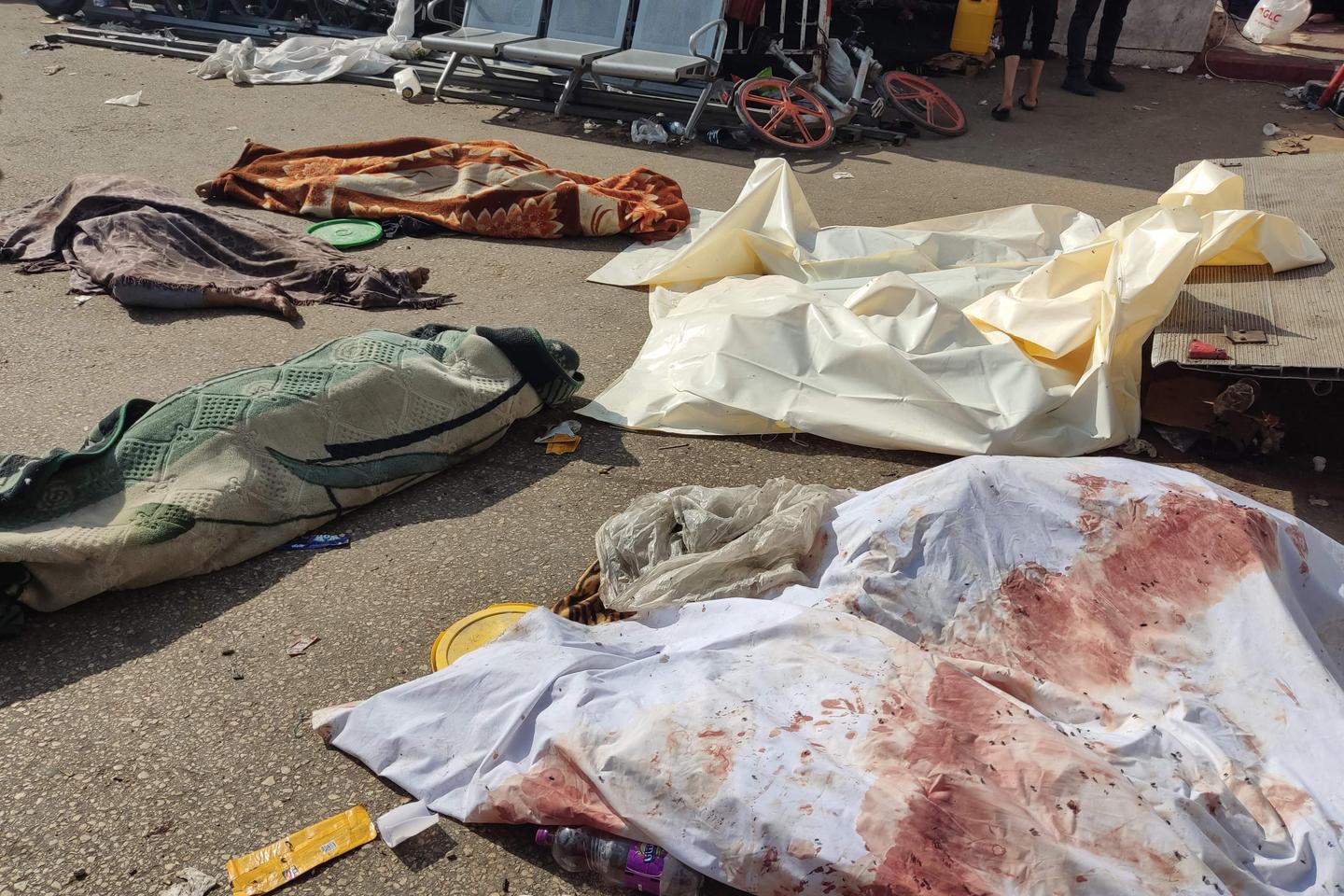 Amid heavy fighting, Gaza hospitals are collapsing