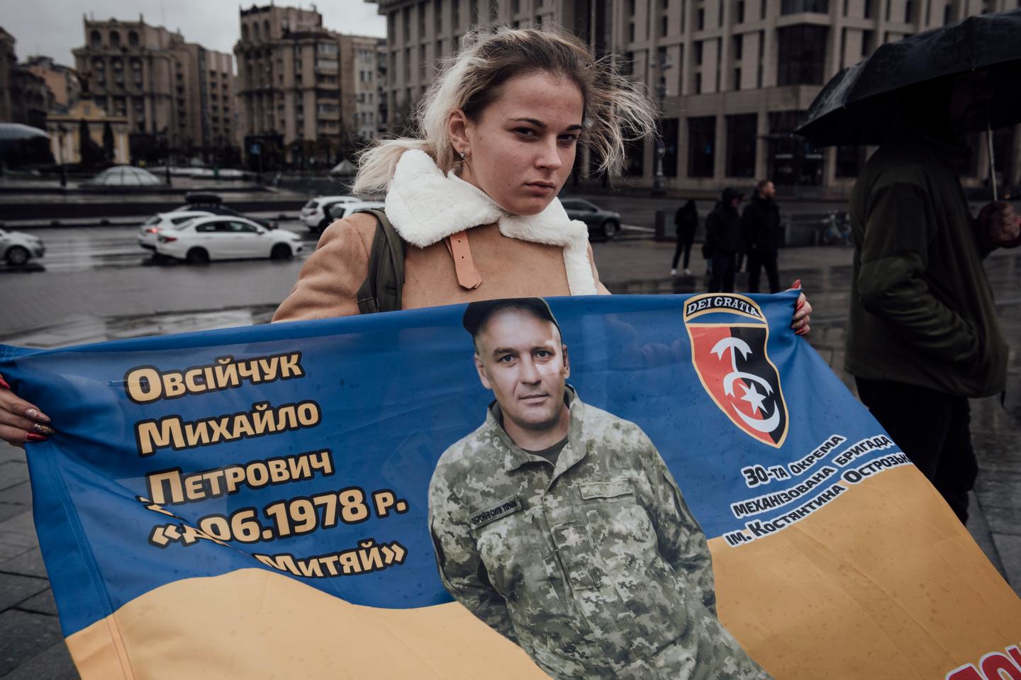Ukrainian women call for husbands' demobilization after 18 months of war