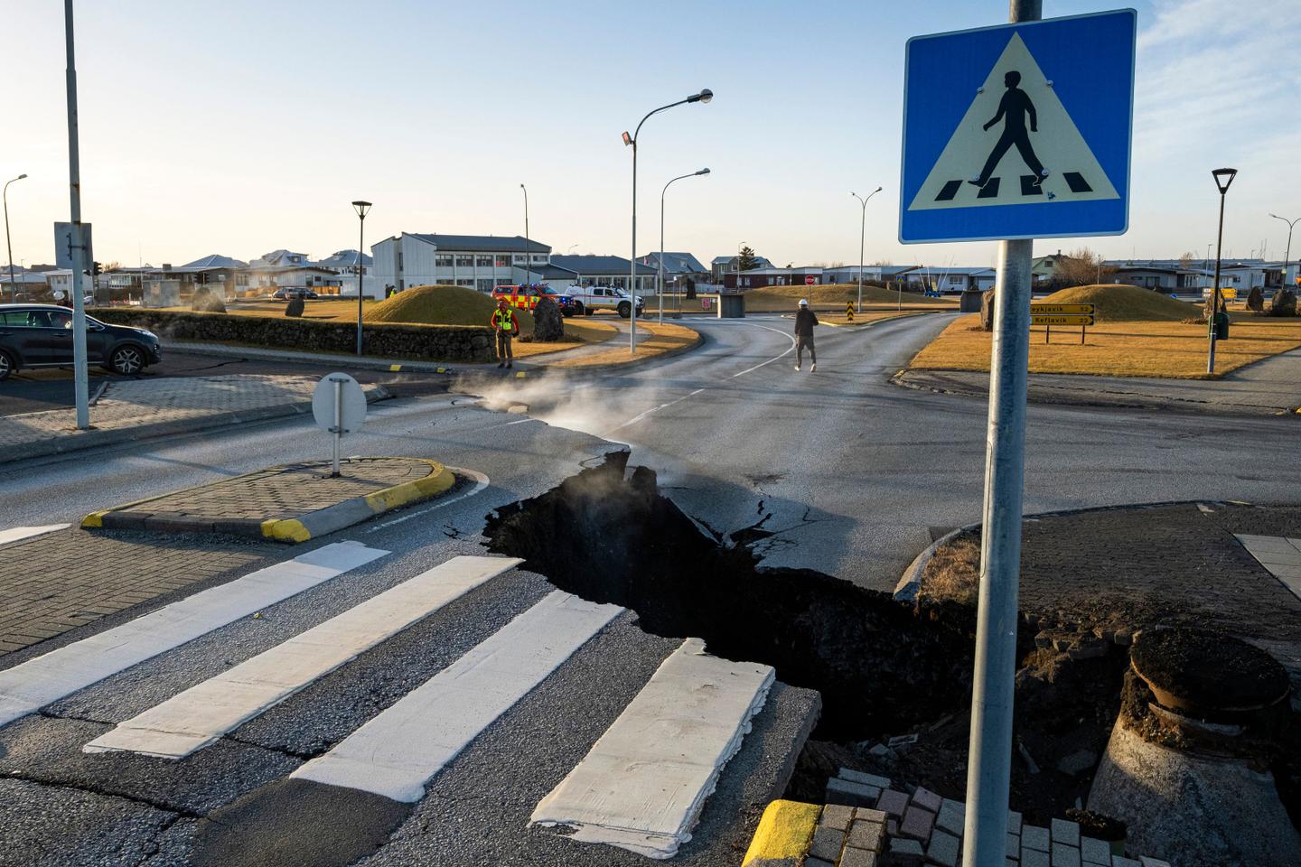In Iceland, the imminent volcanic eruption is also causing concern about the economy