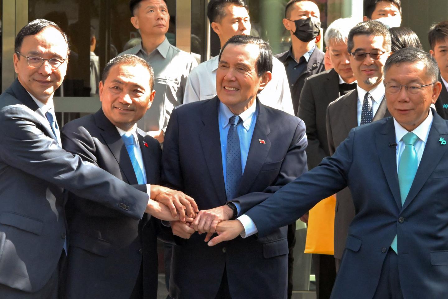 Taiwan's opposition parties ally for 2024 presidential election