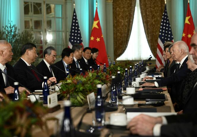 Les délégations présidentielles des Etats-Unis et de la République populaire de Chine, à Woodside (Californie), le 15 novembre 2023.