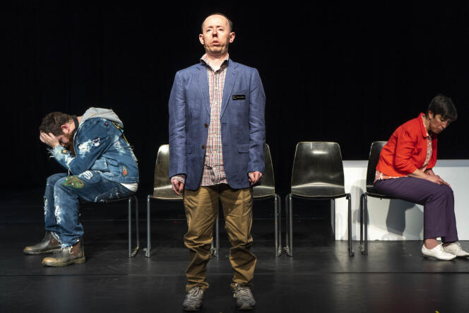 Scott Price, Simon Laherty and Sarah Mainwaring in “The Shadow Whose Prey The Hunter Becomes”, directed by Bruce Gladwin, in Zurich, Back to Back Theatre, in September 2022.