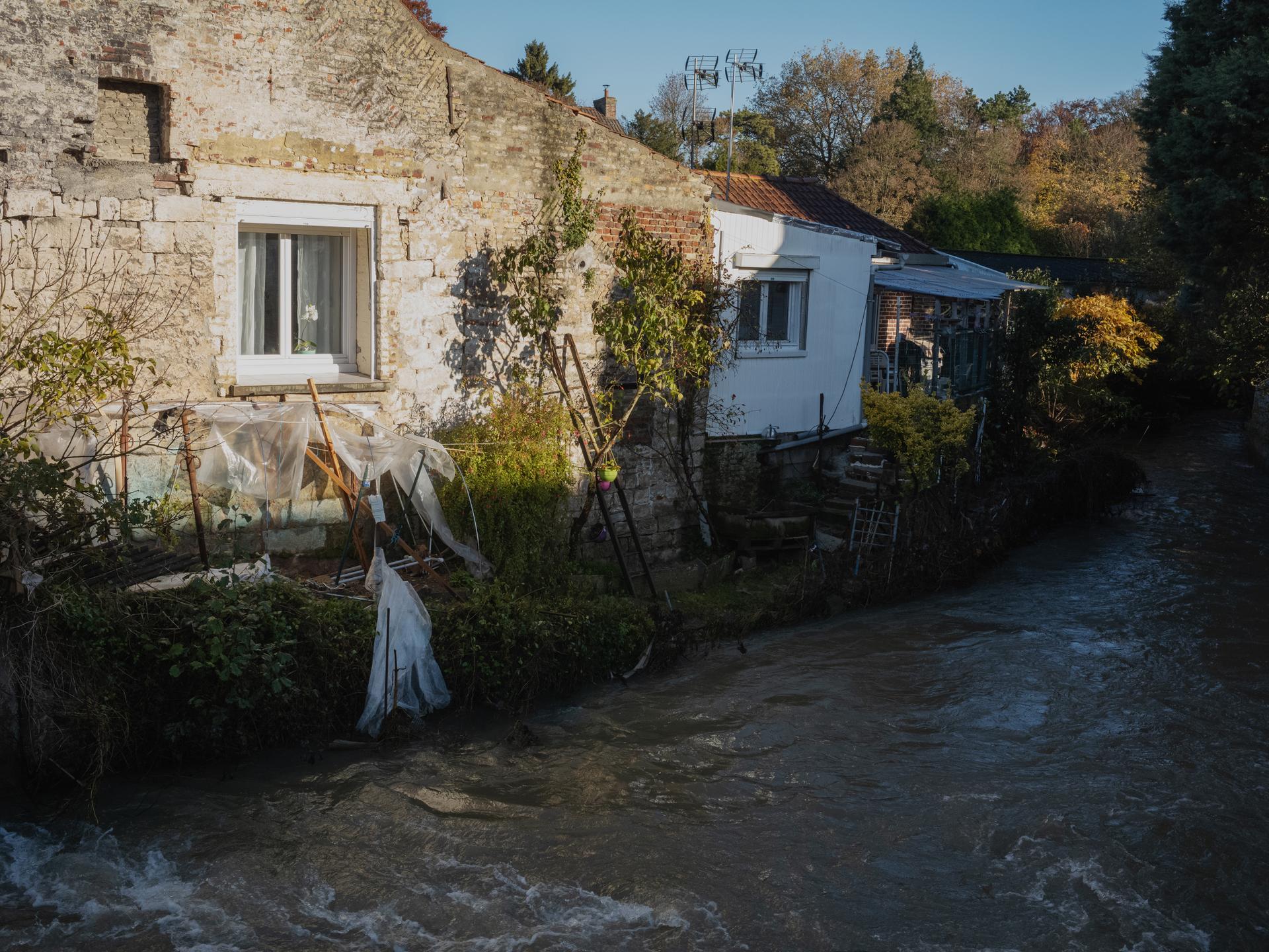 The River Aa in the Salengro district of Blendecques (Pas-de-Calais), November 17, 2023.