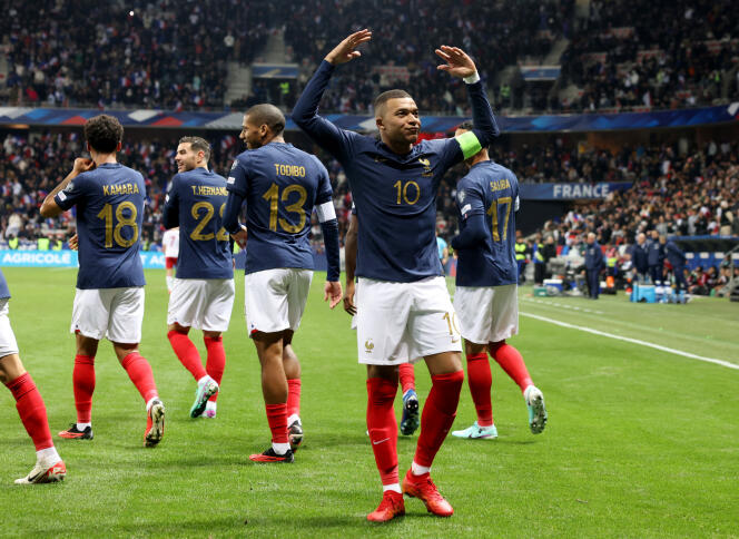 La alegría de Kylian Mbappé durante la victoria de la selección francesa de fútbol contra Gibraltar, el 18 de noviembre de 2023 en Niza.