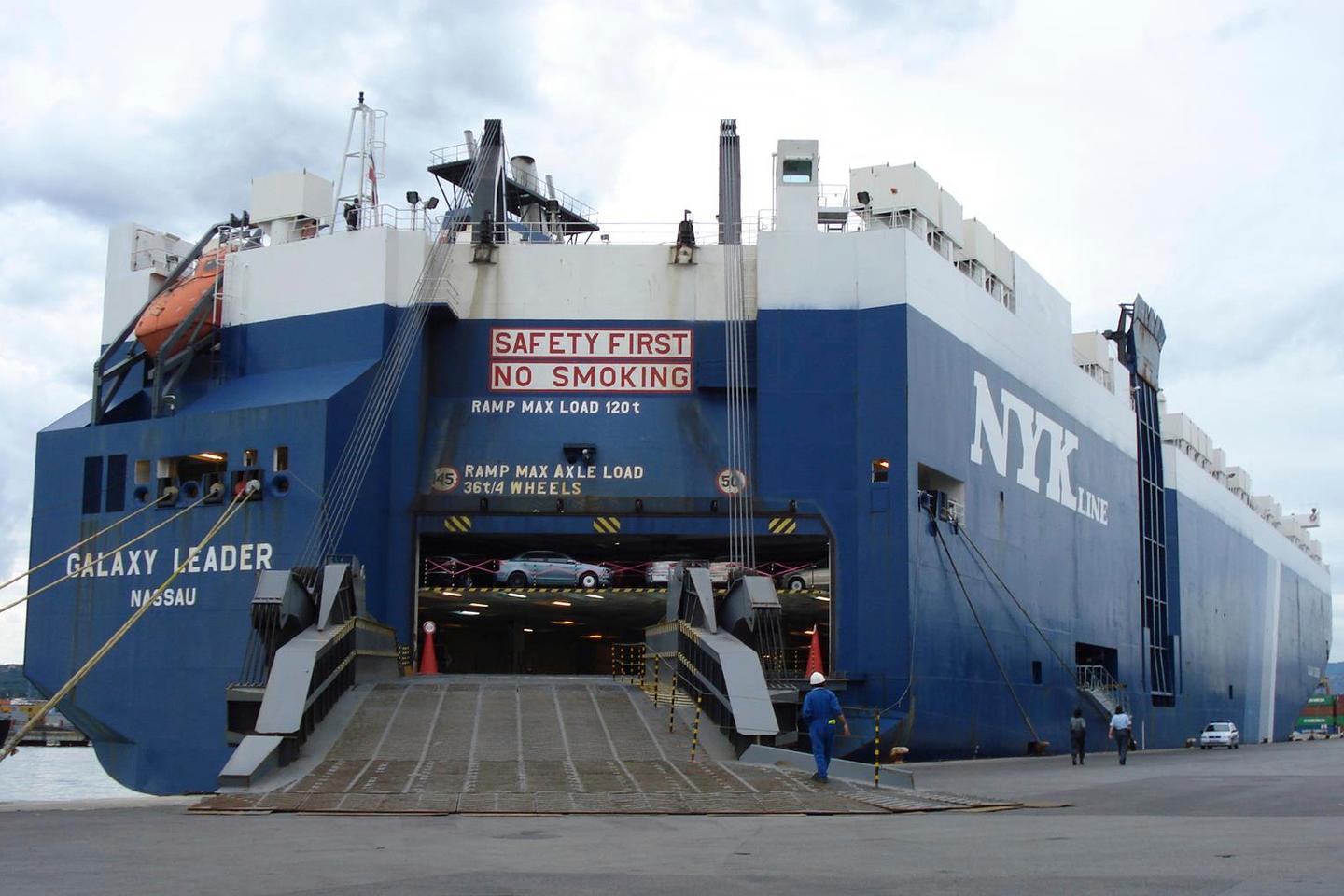 Yemen rebels say seized vessel owned by Israeli businessman