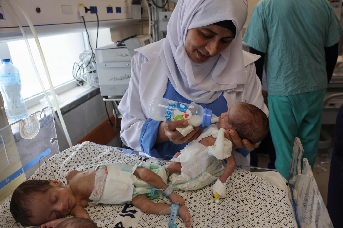 Medics evacuate 31 premature babies from Gaza's Al-Shifa hospital, UN says
